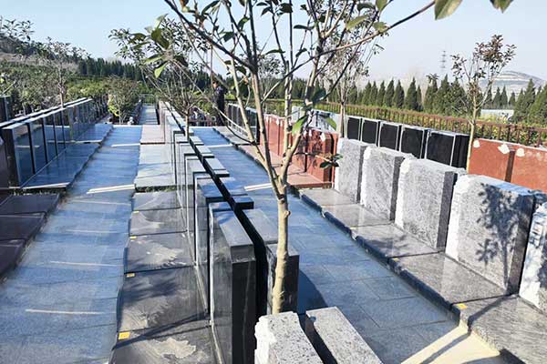 济南双峰山陵园新墓区碑型 济南双峰山陵园新墓区碑型
